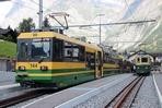 jedna z nových panoramatických souprav ozubnicové dráhy Wengernalpbahn ve stanici Grindelwald-Grund / Foto : Radim Polcer 24.07.2012